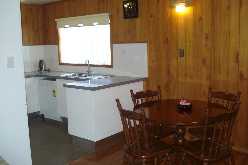 Shiralee Executive Cottages Burnt Pine Exterior foto